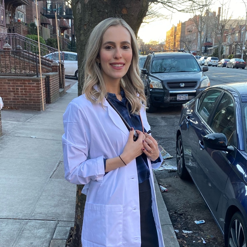 Meet your Posher, Lauren